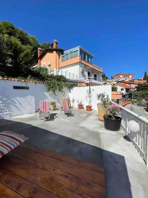 Sunrise Seaview Apartment Fiesa Piran Extérieur photo